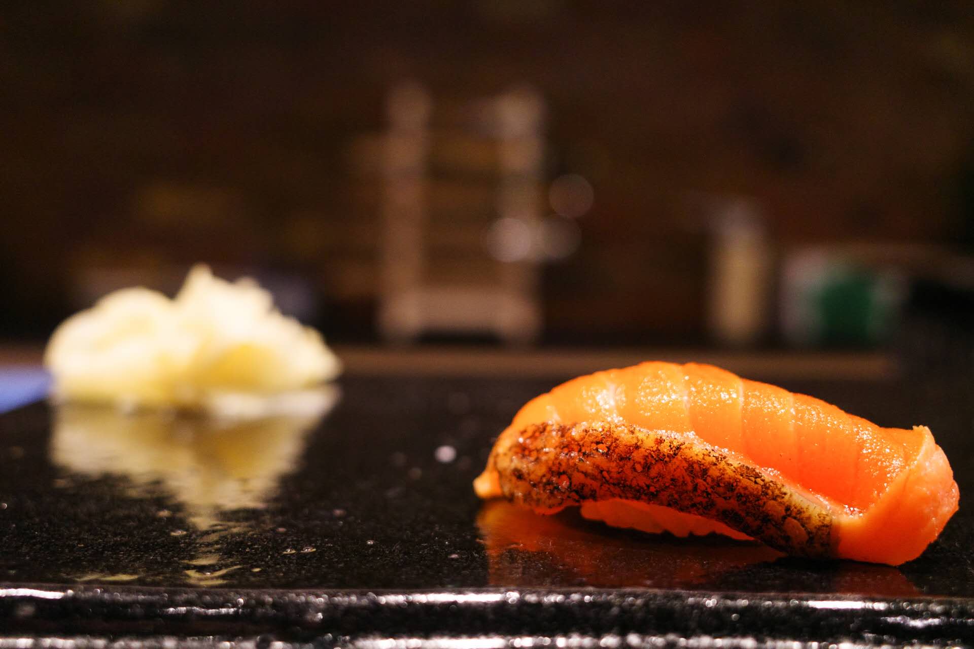 Seared salmon nigiri